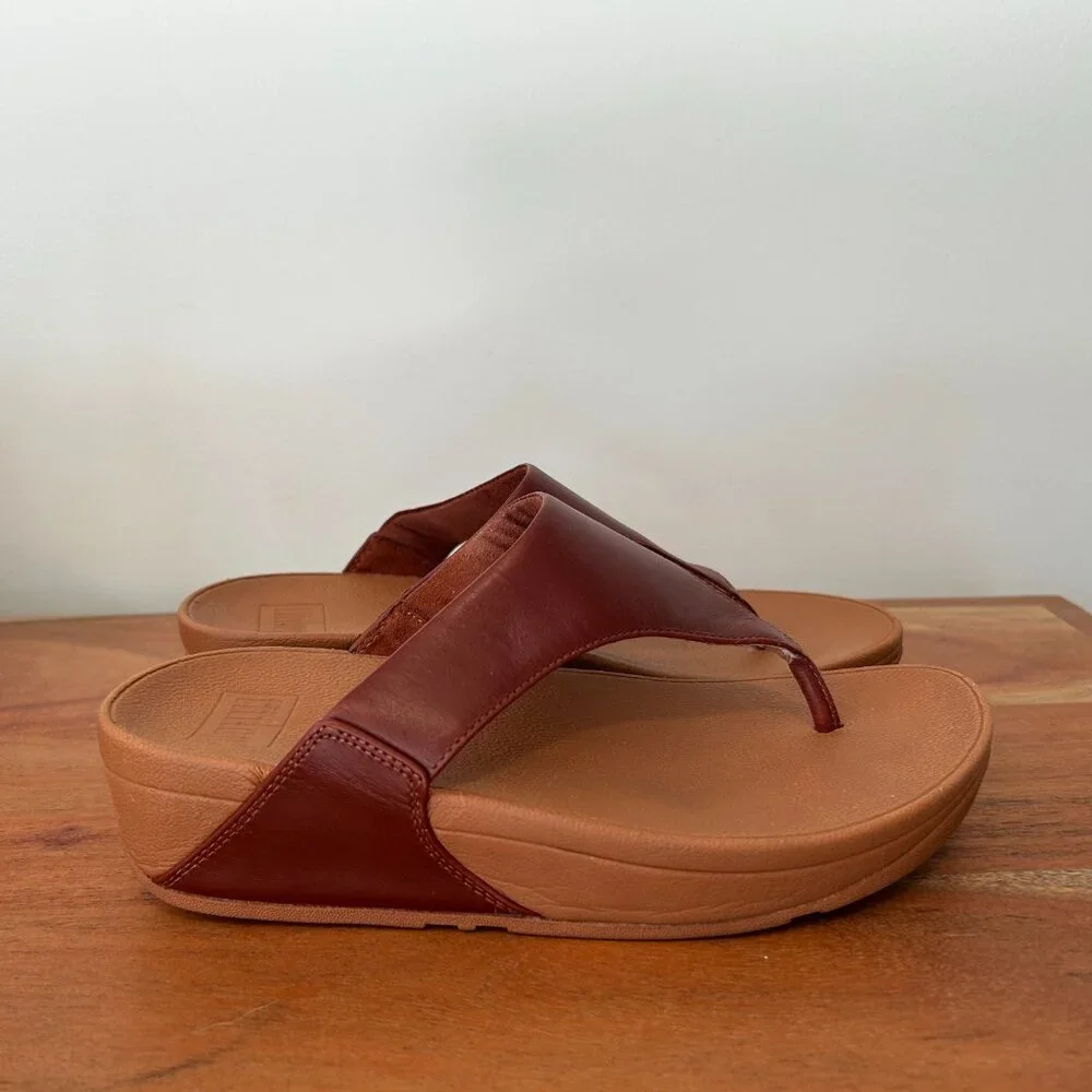 FitFlop Women’s Lulu Leather Toe Post In Cognac Size 6 Summer Sandal Retail $95 - Picture 3 of 6